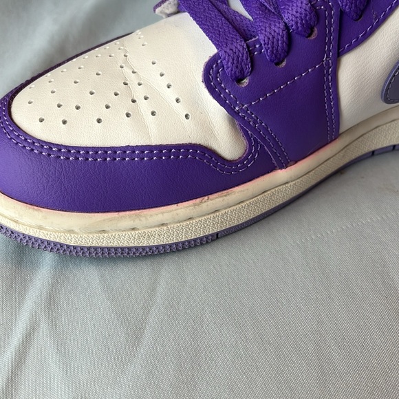 Purple Nike air Jordan’s mid - Picture 4 of 4
